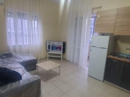 Apartament 2+1 me Qira – Pranë Kryqëzimit të Spitaleve (QSUT)  470 €/muaj