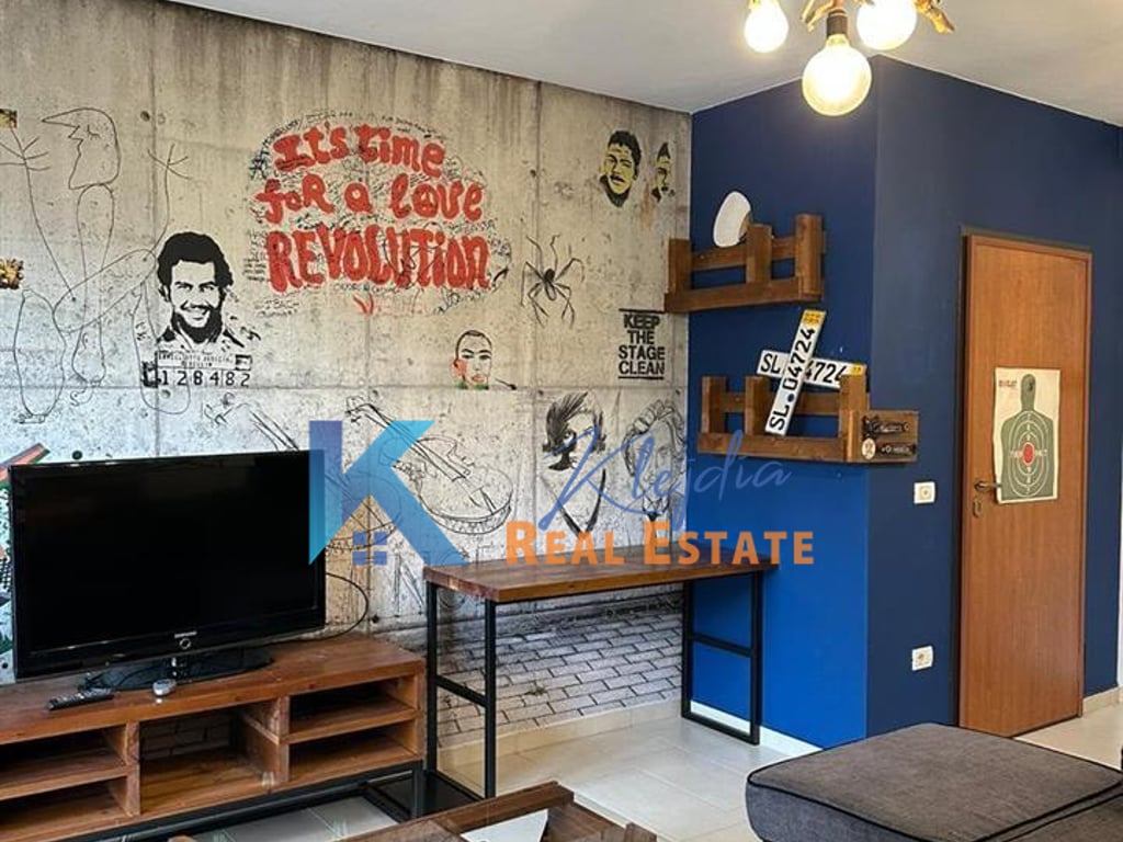 Apartament 1+1 per qira afer Liqenit te Thate