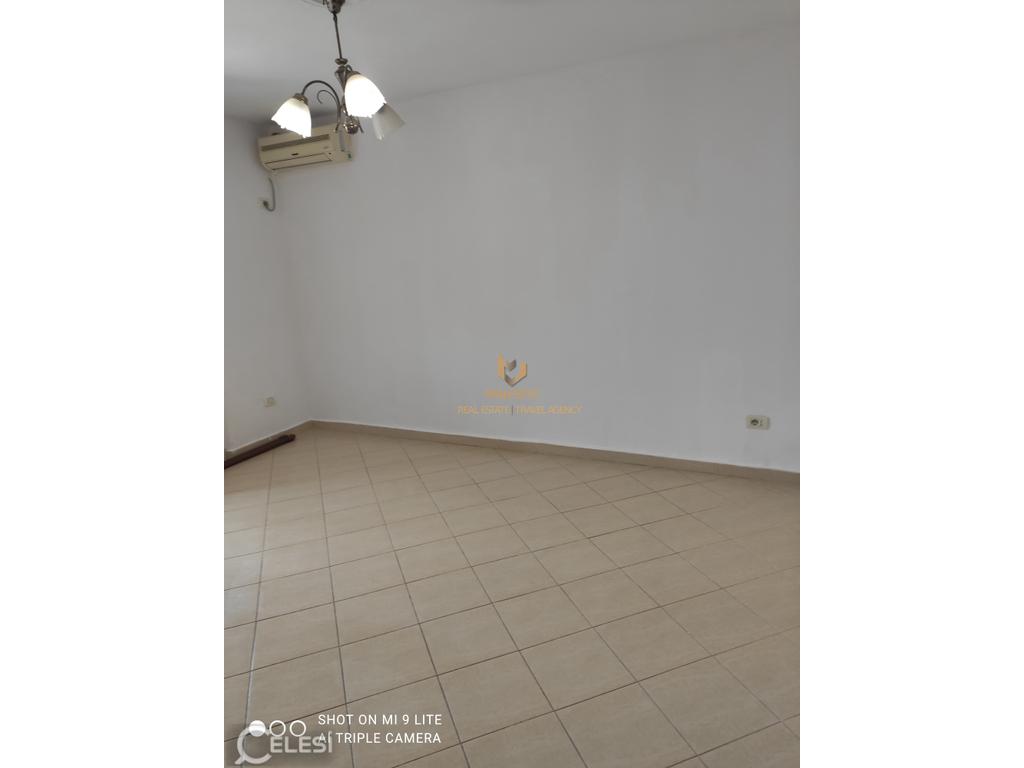Apartment 2+1 for sale near the combined school, alias.