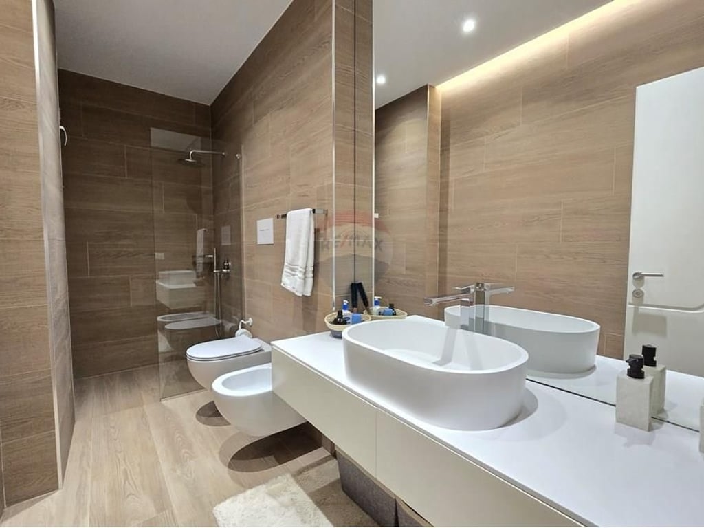 Apartament modern 2+1+2 te Tower Bridge 3