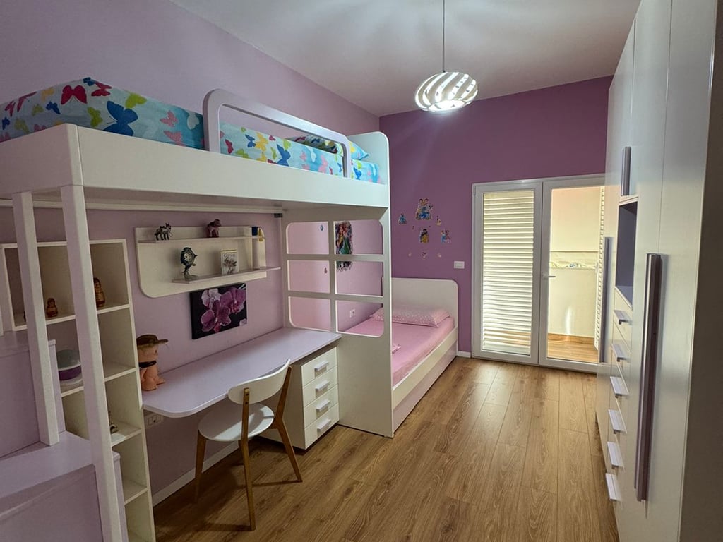 JEPET ME QIRA APARTMENT 2+1+2 TUALETE +2 BALLKONE, PRANE SPITALIT NENE TEREZA, TIRANE