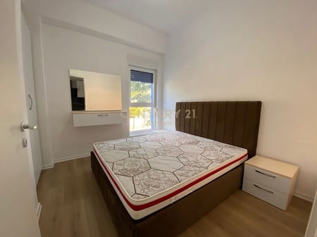 JEPET ME QIRA APARTAMENT 2+1 TEK REZIDENCA KAIMI ,ALI DEMI !