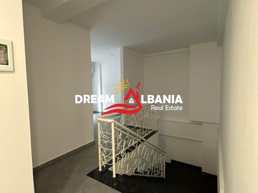 Appartamento 2+1+ Negozio a Fresk, vicino a Spar 2 a Tirana (ID 41211526)