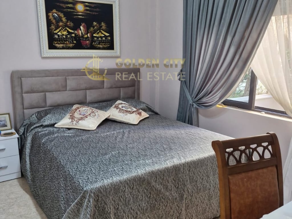 Shitet super apartament 1+1. Golem