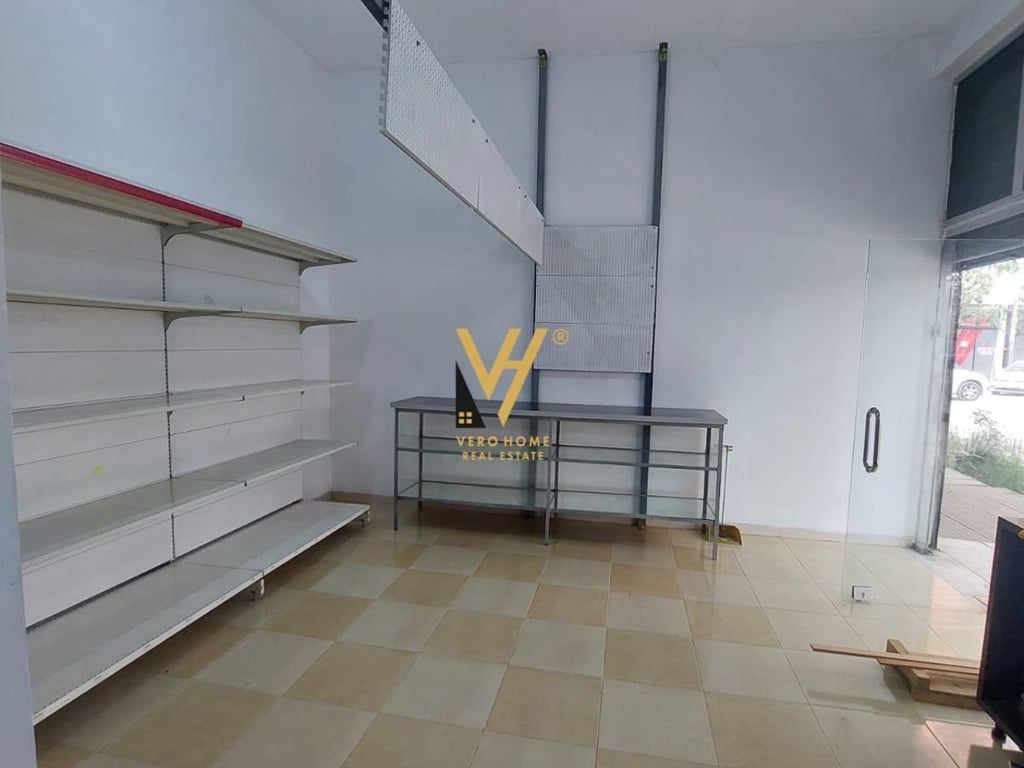 SHOP FOR RENT 30 M2 IN ASTIR 30,000 LEK
