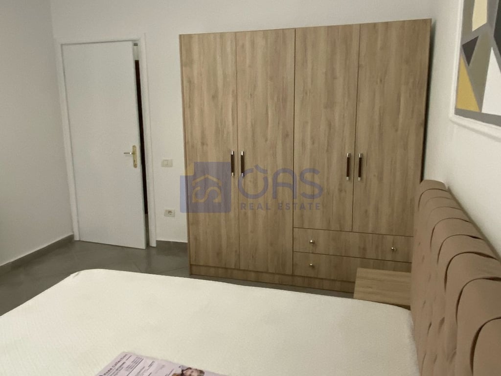 Affittasi appartamento 1+1 ad Astir 400 euro.