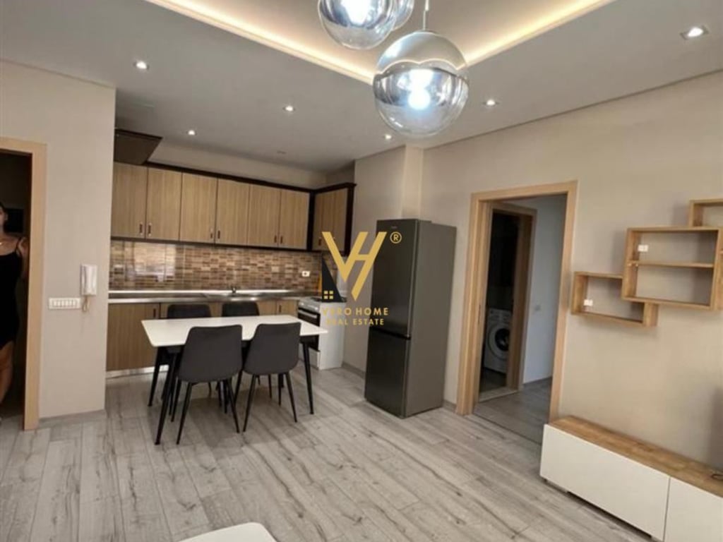 JEPET APARTAMENT 2+1+BLK ME QERA NE  ASTIR 500 EURO