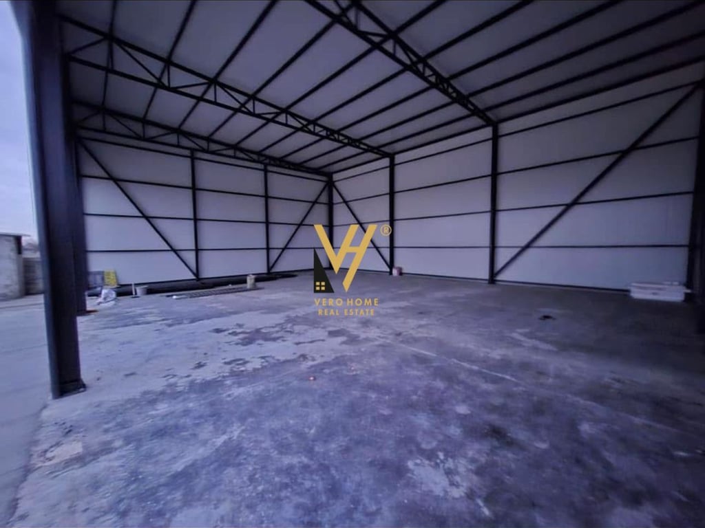 200M2 WAREHOUSE FOR RENT IN KAMEZ 1,500 EURO