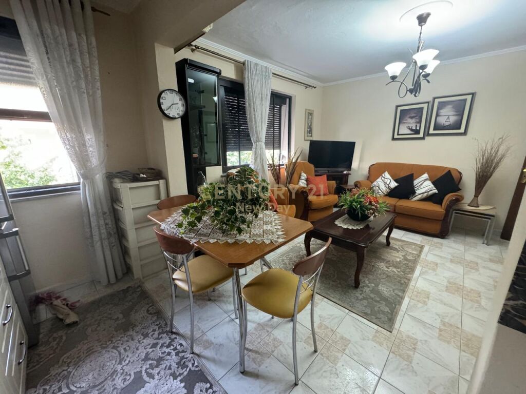 JEPET ME QIRA APARTAMENT 2+1 PRANE KAZAZIT!