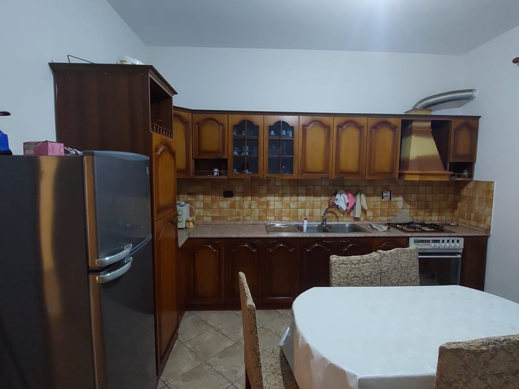 VILLA A 2 PIANI IN VENDITA AD ARAPAJ, DURRES