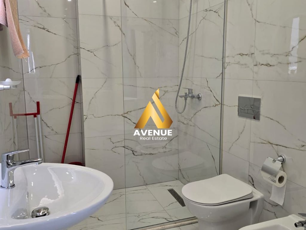 APPARTAMENTO LUSSUOSO 1+1 IN AFFITTO AL GIARDINO BOTANICO, VICINO A KODRA E DIELLIT 1, TIRANA