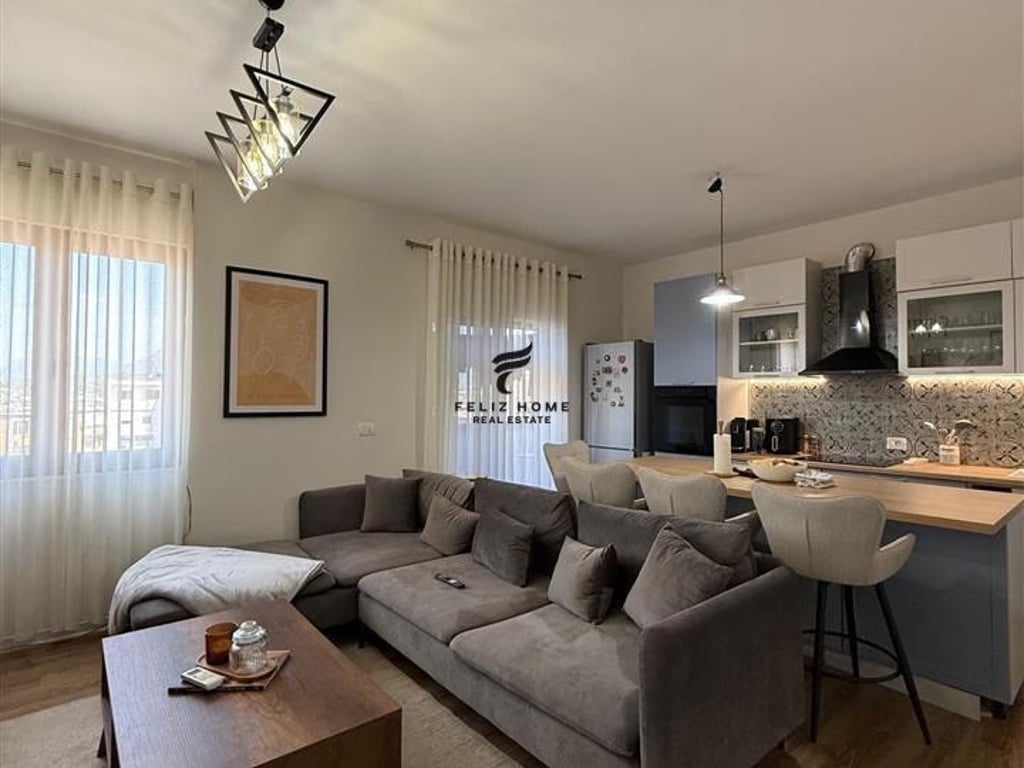 VENDESI APPARTAMENTO 1+1 KINOTUDIO 110.000 EURO