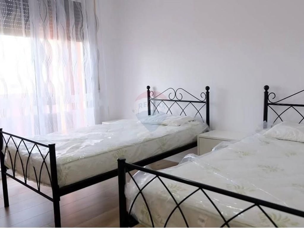 2+1 apartment for rent DIBRA STREET