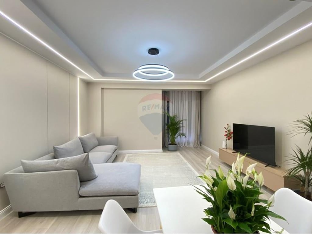 Apartament 1+1+ verande me qira !