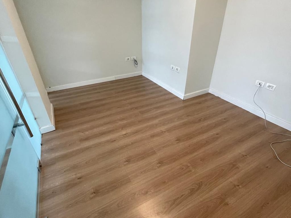 📌Apartament 2+1 me qera pranë Kullave Binjake…