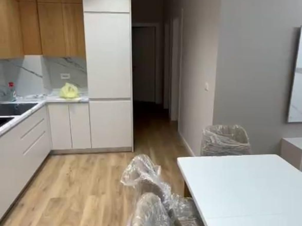 Apartament me qera 2+1