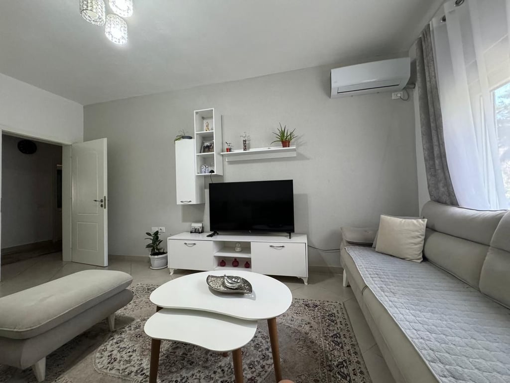 Apartment 2+1 with balcony for rent in Don Bosko.