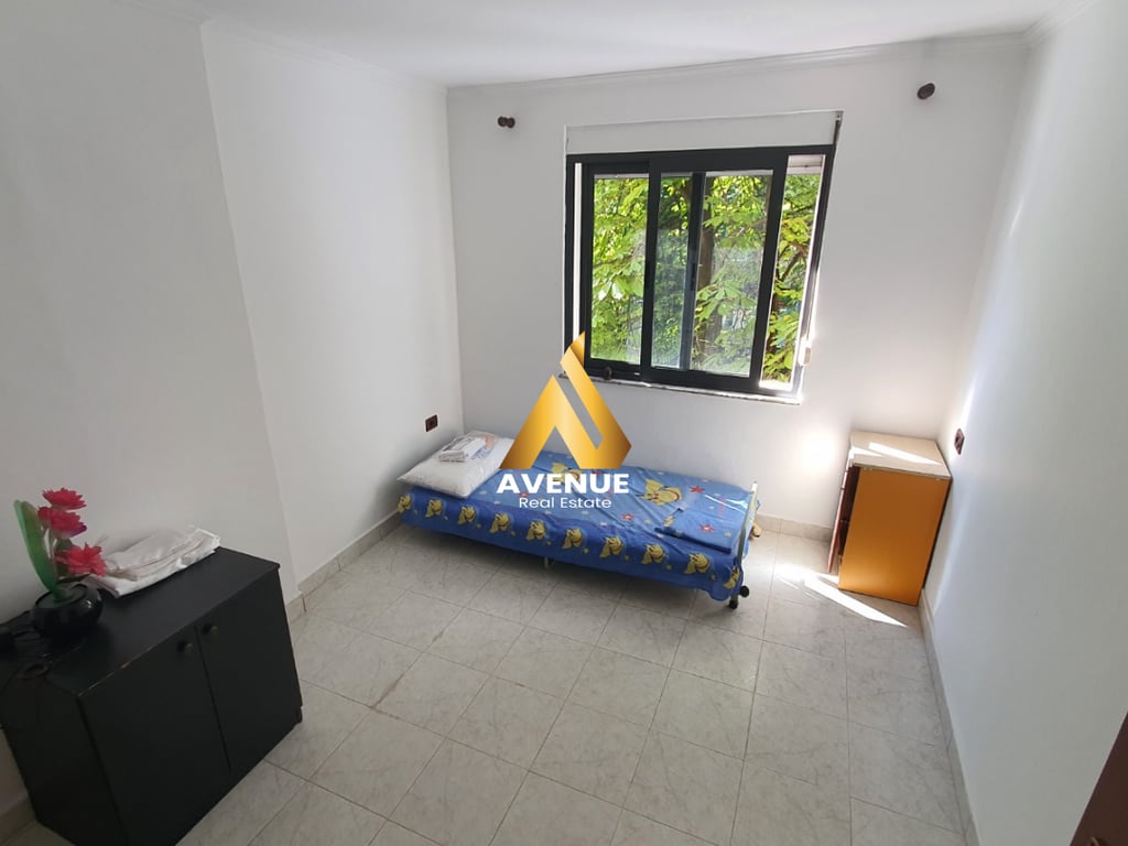 VENDESI APPARTAMENTO 2+1 NEL BLOCCO, TIRANA