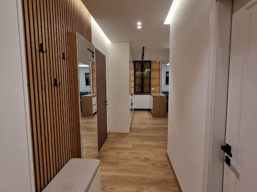 A 2+1 apartment is for rent near the Botanical Garden for 1,000 euros.