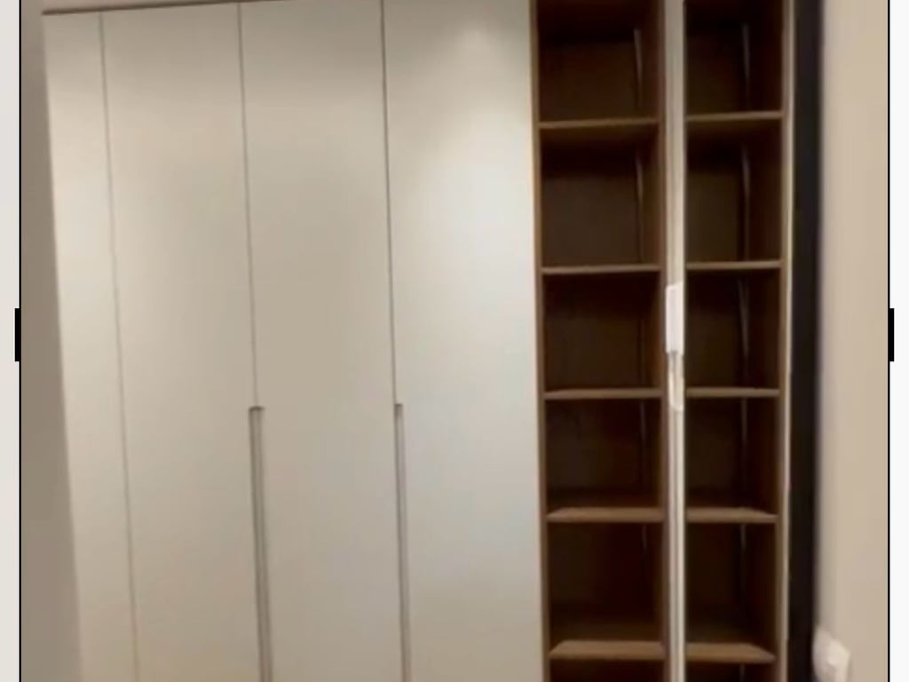 Shitet Apartament 2+1+2 Komuna e Parisit 360.000 euro