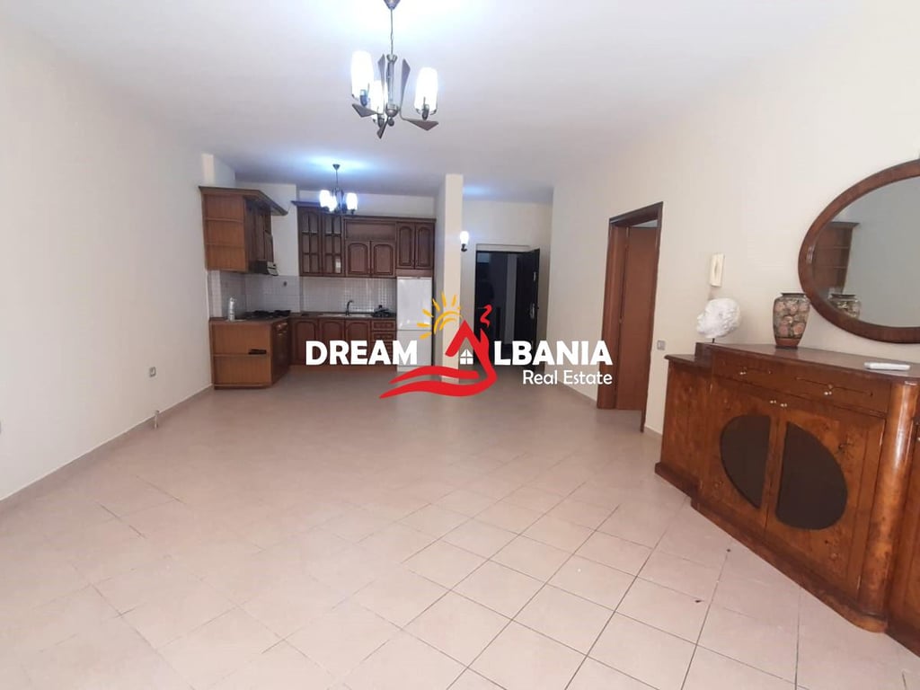 Appartamento 1+1 in affitto in Via Elbasanit vicino al Mulino Vecchio (ID 42111044).