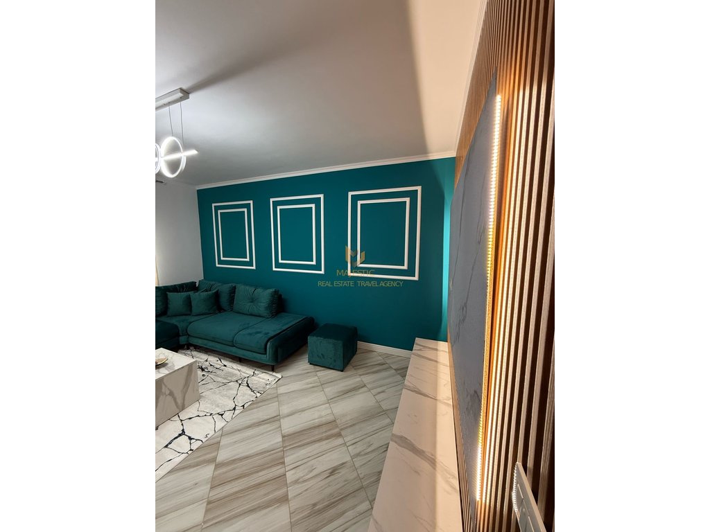 Apartment 1+1 for sale at Shkembi Kavajes.