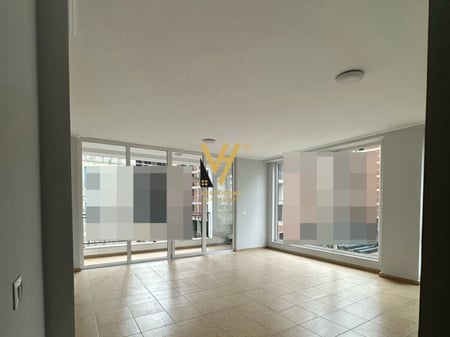 JEPET ZYRE 120M2 ME QERA TE STACIONI TRENIT 1.500 EURO