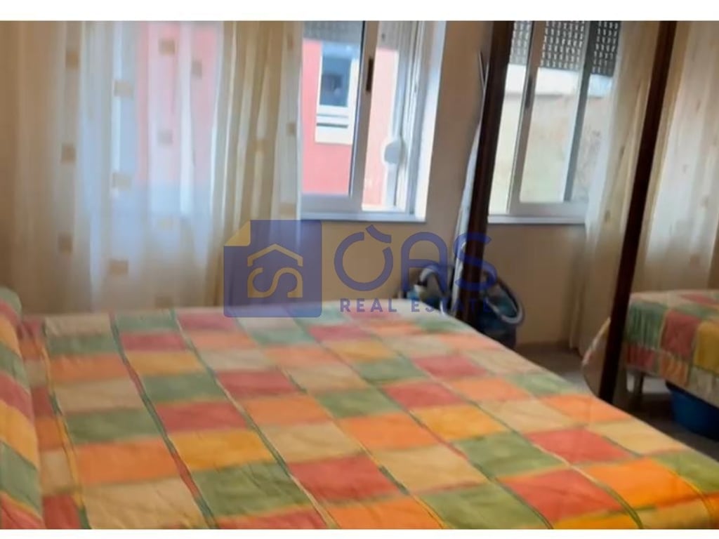 A 2+1 apartment is for rent on Dibra Street.