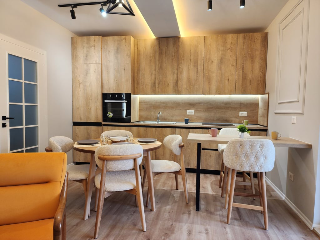 SHITET: Apartament 3+1 &amp; Verandë || 📌🏖️Durrës te Hotel Iliria || I Kompletuar dhe Investuar 100% || 151m² || (163,000€)