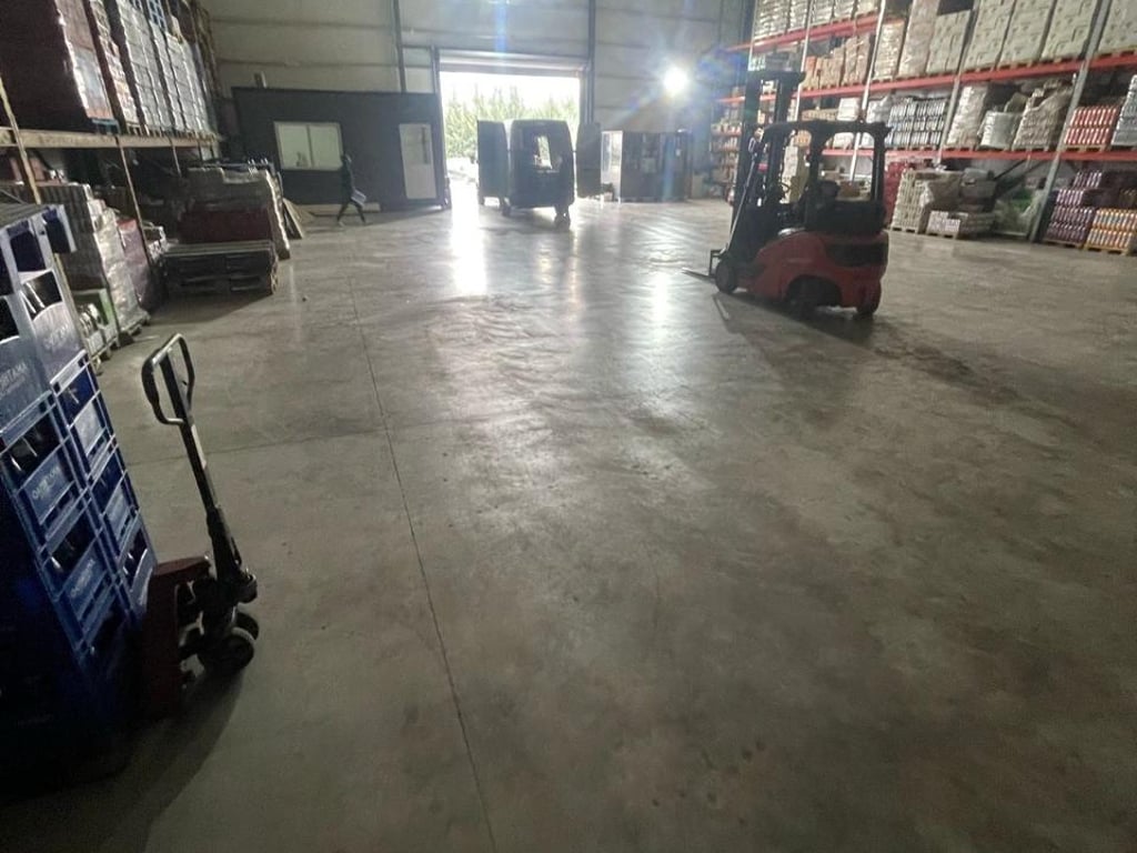 Affittasi Capannone, Valias 📌