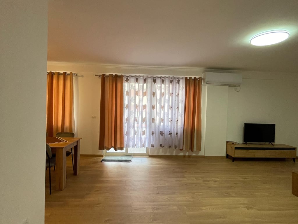 🏡 Jepet me Qira Apartament 3+1+2 Tualete – Fresk, Tiranë