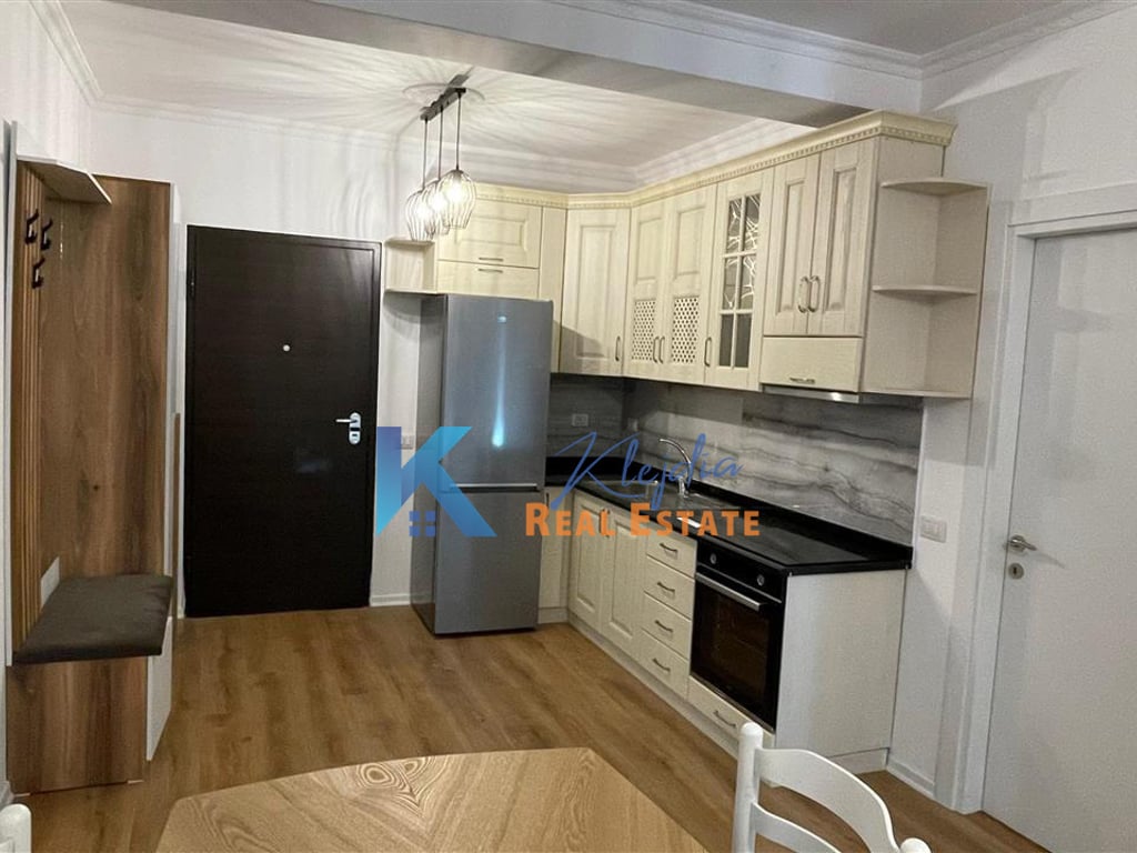 2+1 with Parking at Kodra e Diellit