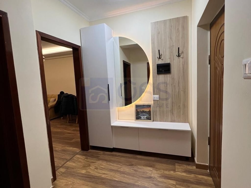 Apartment 1+1 for rent at Pazari i Ri 600 euros.