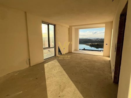 SHITET APARTAMENT 2+1+2 NE FARKE 250.000 EURO