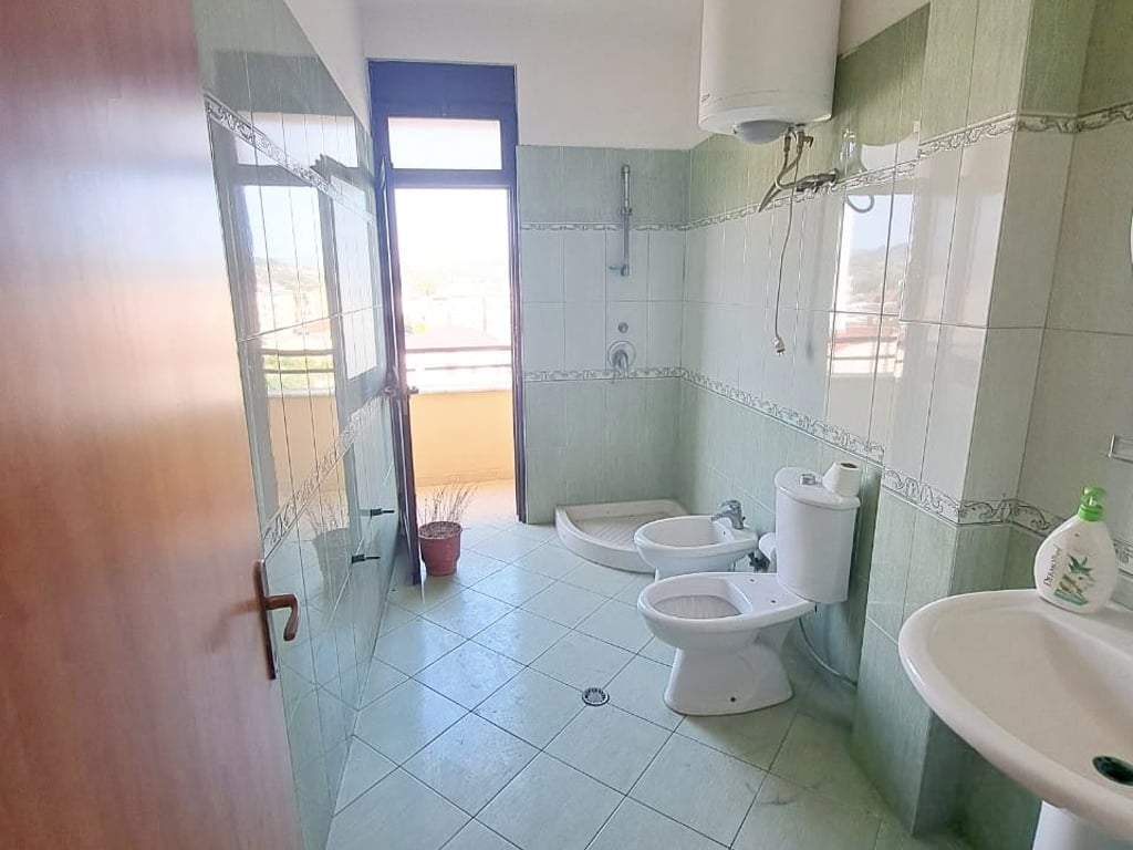 ❗️Shitet superapartament 3+1+2 tualete,shetitorja Kavaljon,Kavaje❗️