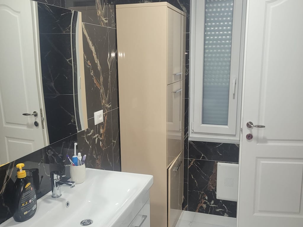 Vendesi appartamento 2+1+2 bagni+2 balconi