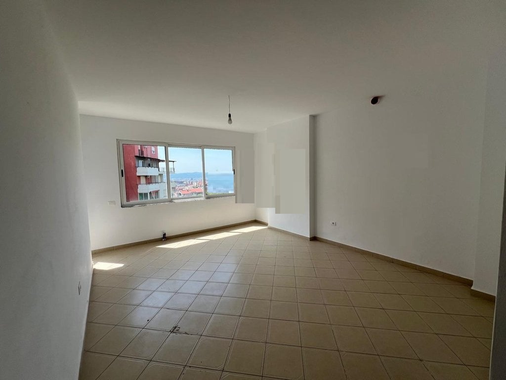 Vendesi appartamento 1+1 presso Muhamet Deliu.