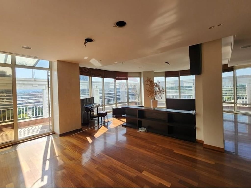 Affittasi ufficio presso la Guardia