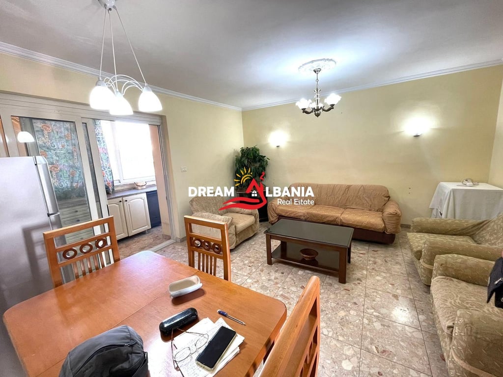 Apartament 2+1 me qera ne qender tek Rruga e Durresit.ID (4229342)