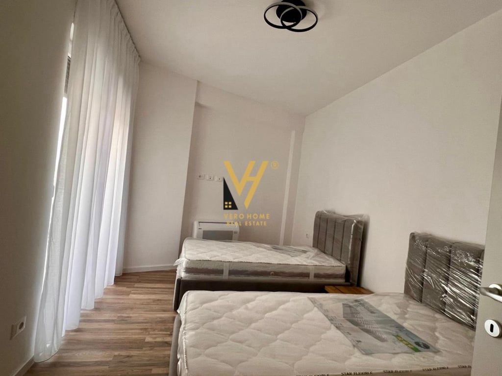 AFFITTASI APPARTAMENTO 2+1+2 IN VIA JORDAN MISJA 900 EURO