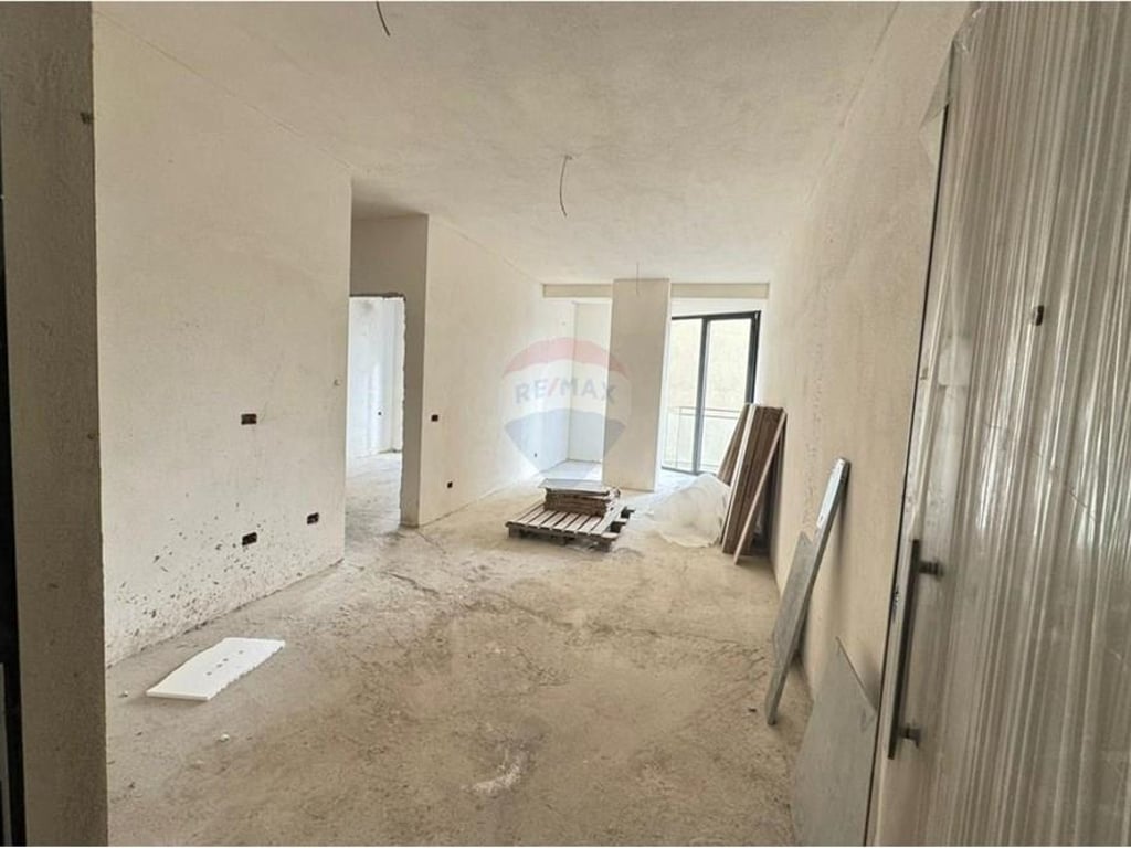 APARTAMENT 1+1 NE SHITJE TEK MINE PEZA