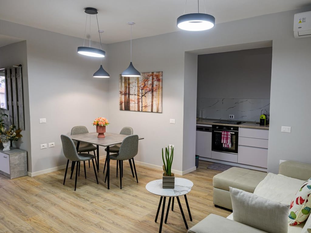 2+1+2 Apartment for Rent near Zogu I Boulevard