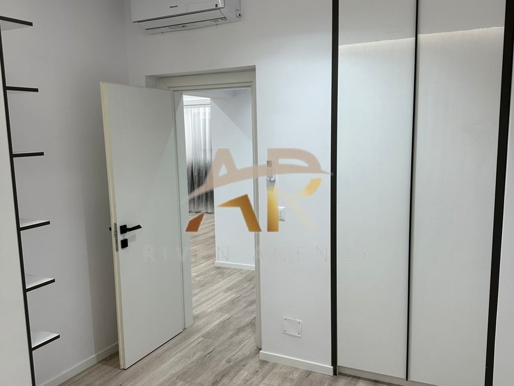 Jepet apartament me qera 2+1 Bllok