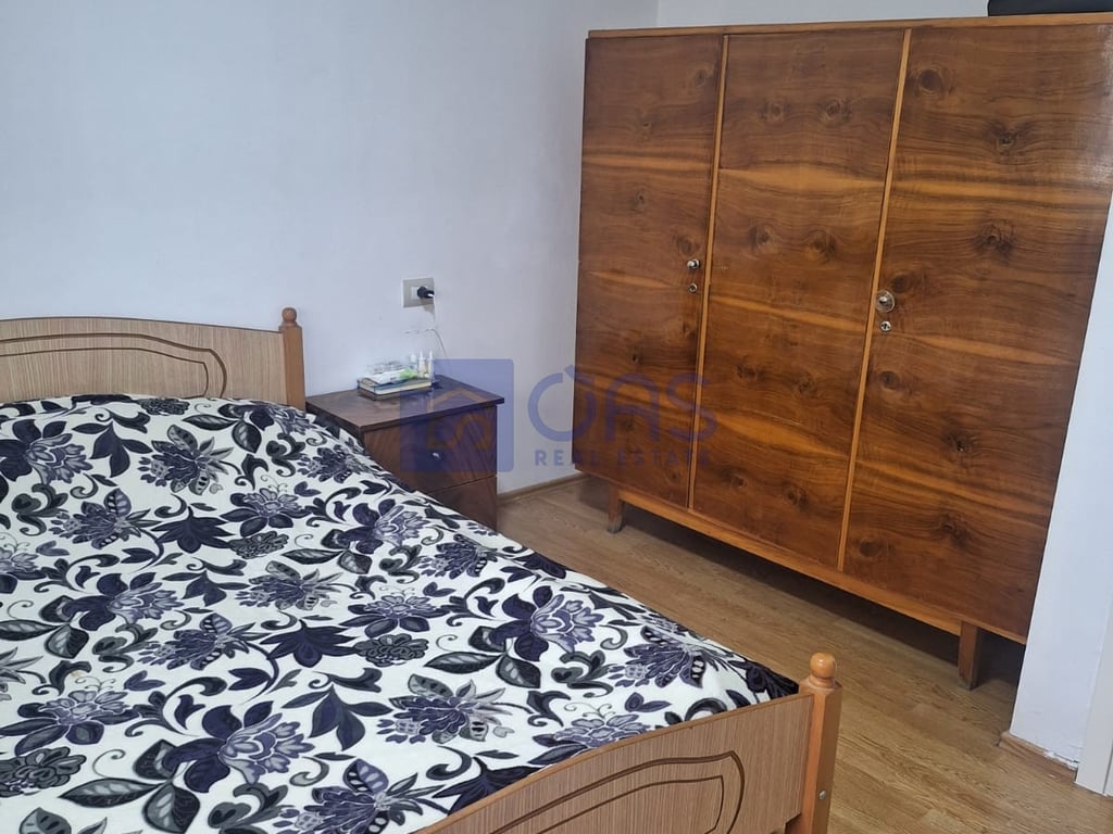 A 2+1 apartment is for rent in QSUT.