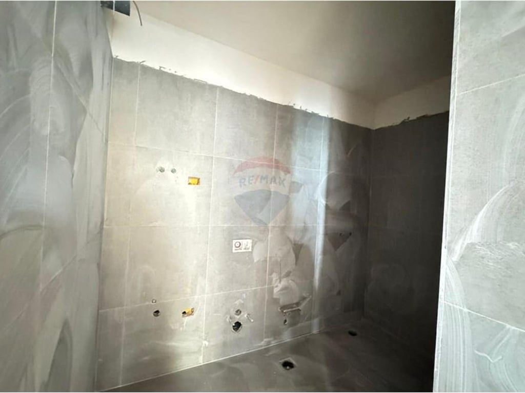 APARTAMENT 1+1 NE SHITJE TEK MINE PEZA