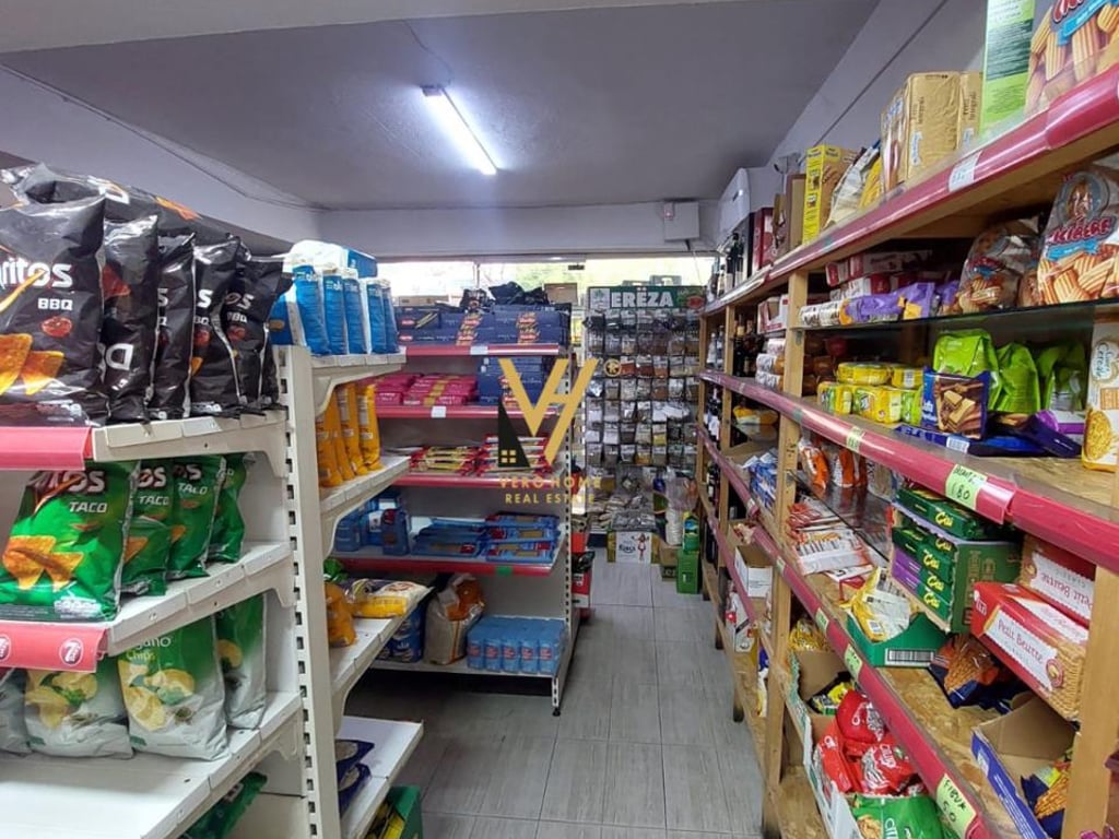 180 M2 MARKET FOR RENT IN YZBERISHT 1,500 EURO