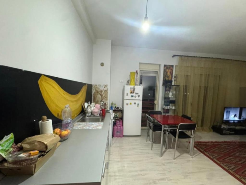 A 1+1 apartment is available for rent on Peti Street, near the dry lake.