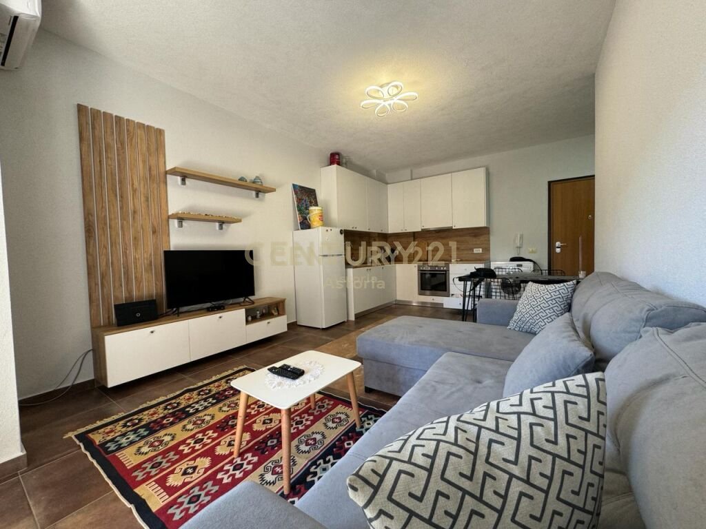 Shitet apartament 1+1 Shkembi i Kavajes 85,000 €