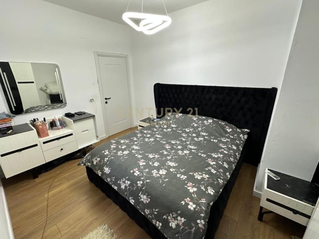 ✨ Vendita Appartamento 2+1 a Porcelan – vicino all'UET