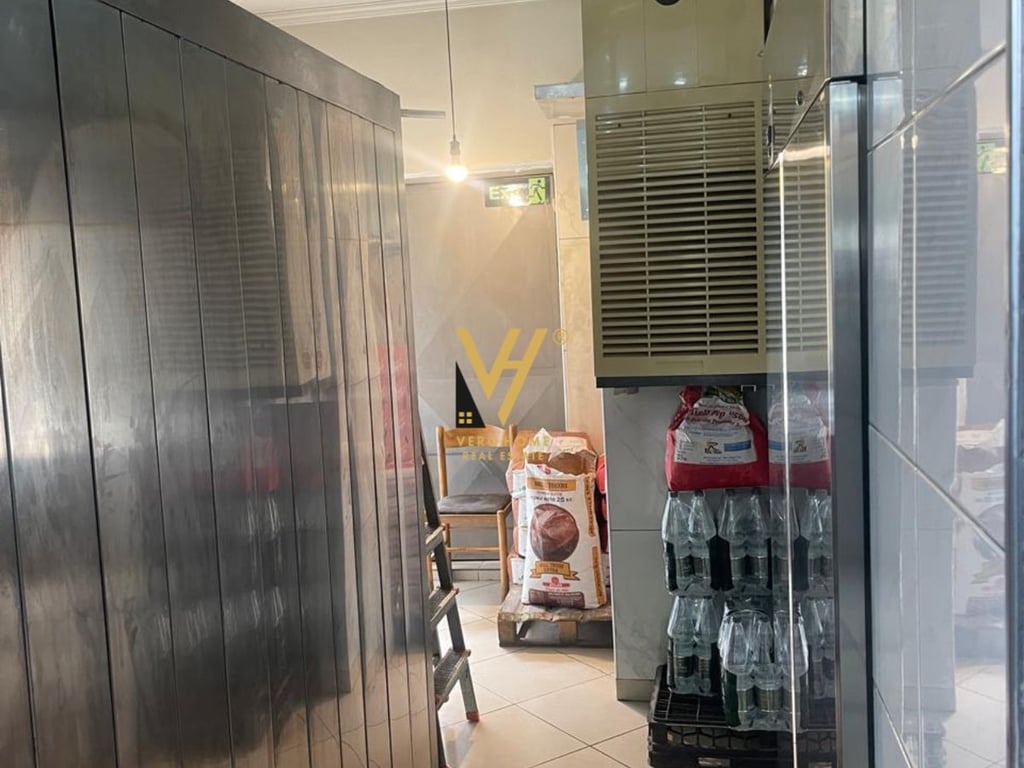 FOR SALE SHOPS 53M2 AT HARRY FULTZ 360,000 EURO